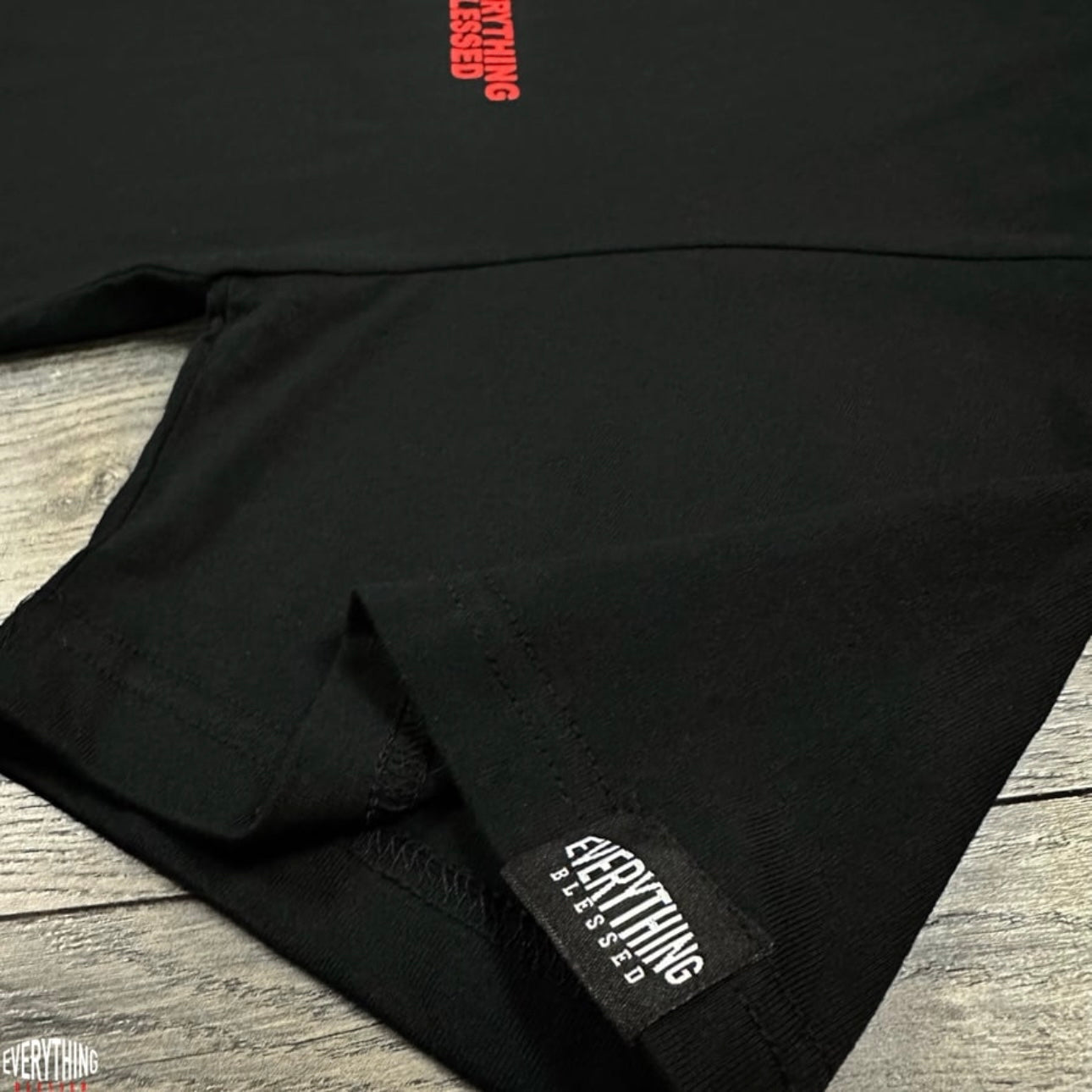 BLACK/RED “EVERYTHING BLESSED” ESSENTIAL T-SHIRT